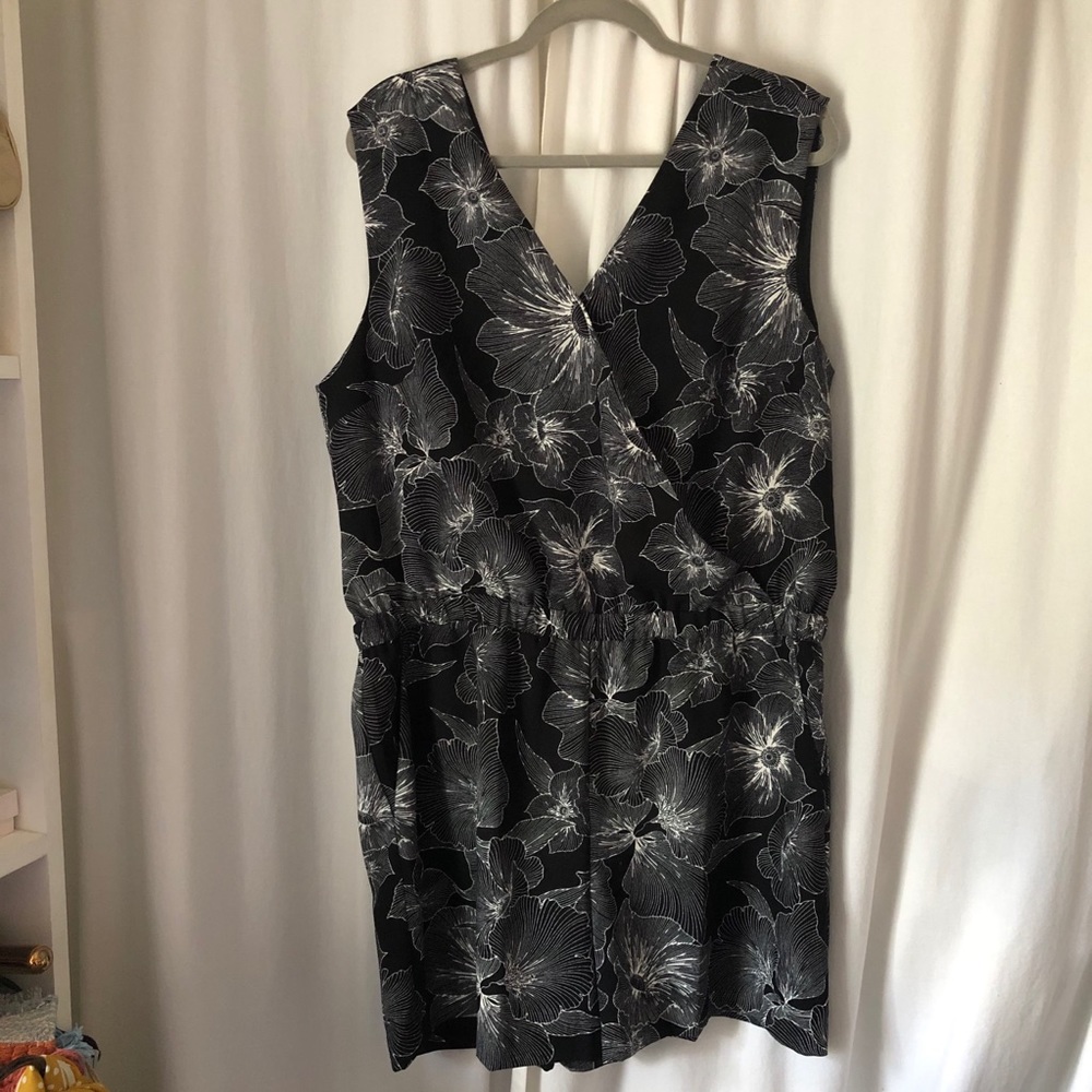 LOFT Black & White Romper